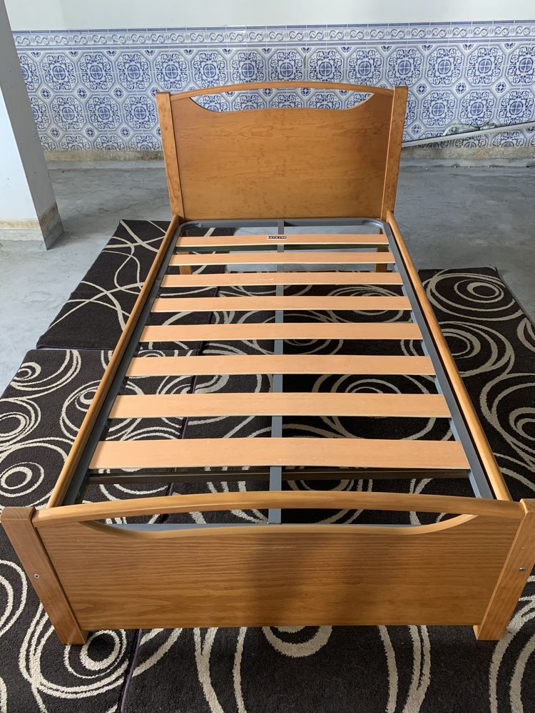 Vendo cama corpo e meio