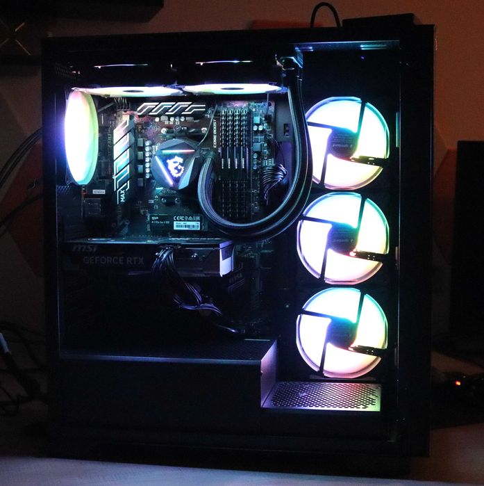 Wydajny komputer do gier - Msi Rtx 5060 /ryzen5 5600/32GB ram/1 TB ssd