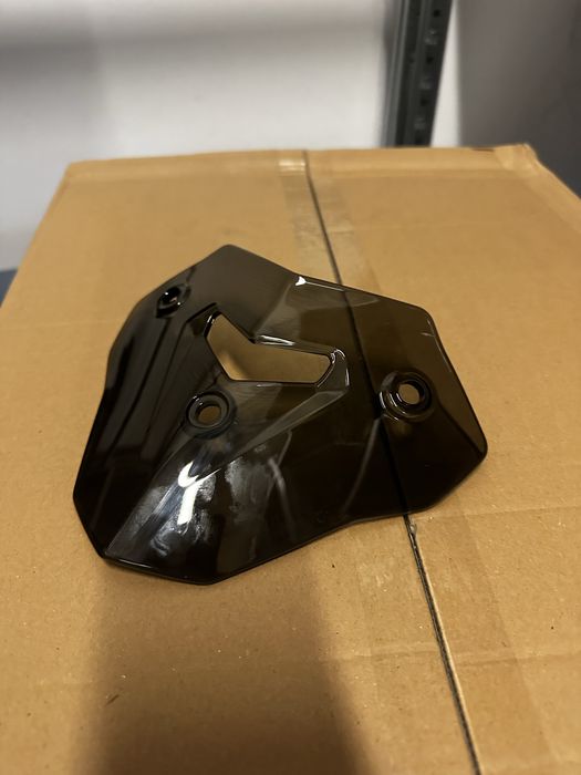 Szyba przednia BMW F900R K83