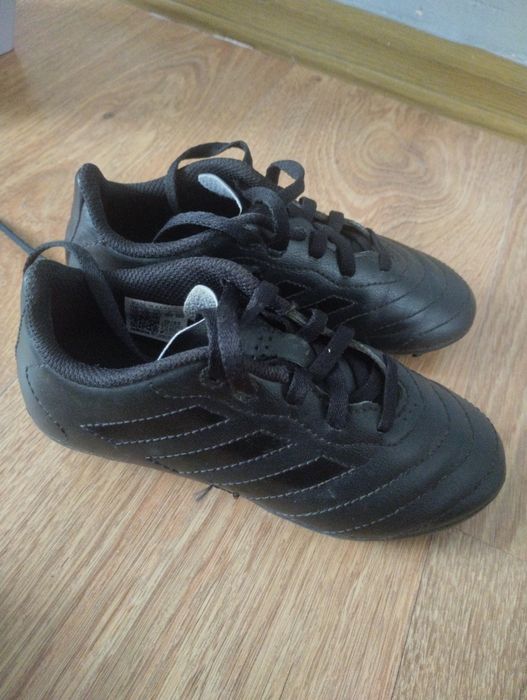 Продам бутси Адідас