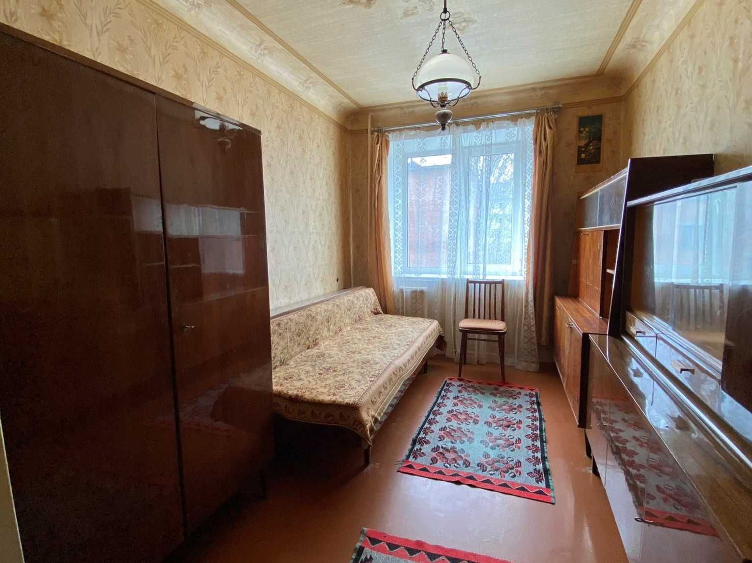 Продам трикімнатну квартиру, район Вокзальна, вул.Шептицького.