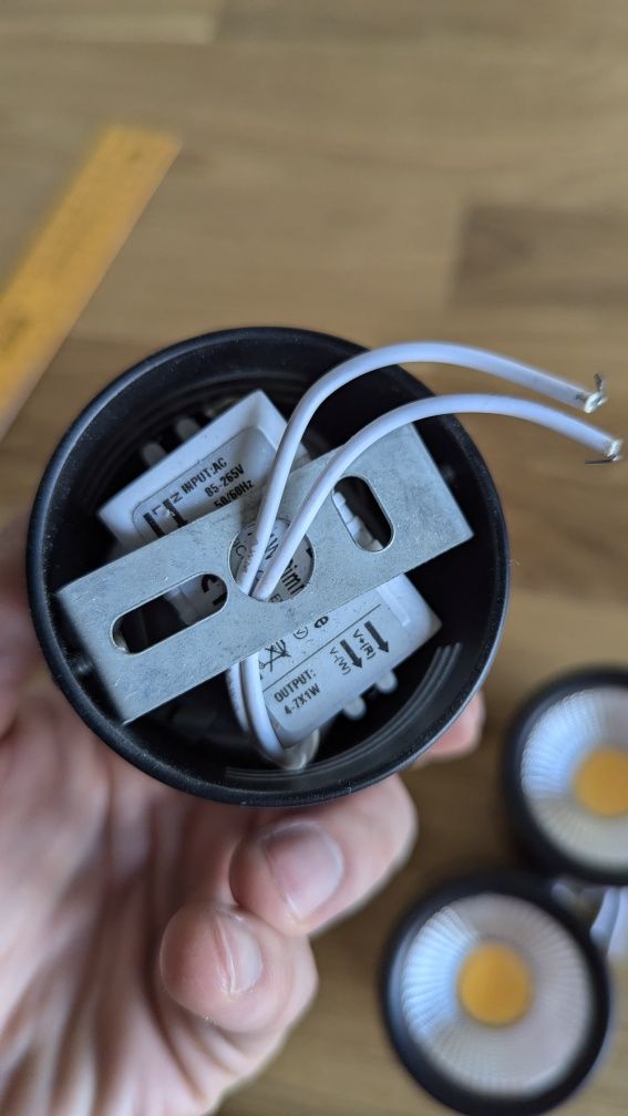 LED лампи зовнішнього монтажу 4 вт 3000 к 4шт