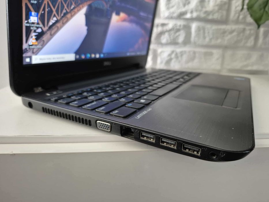 TANIO Dell 3540 IntelCore i5-4Th/8gbDDR/SSD/BateriaOK