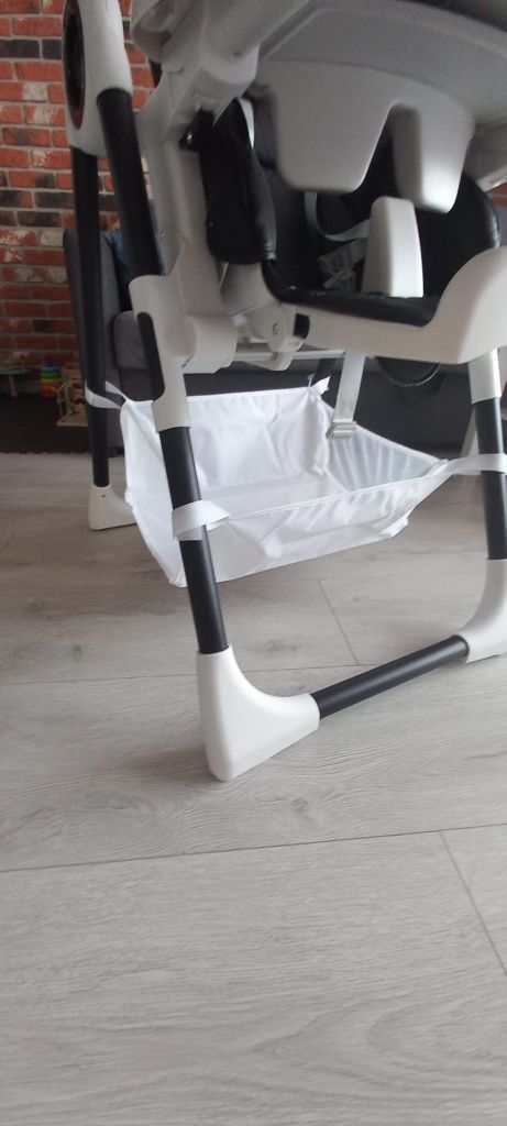Krzesełko do karmienia z funkcją leżenia Ricokids