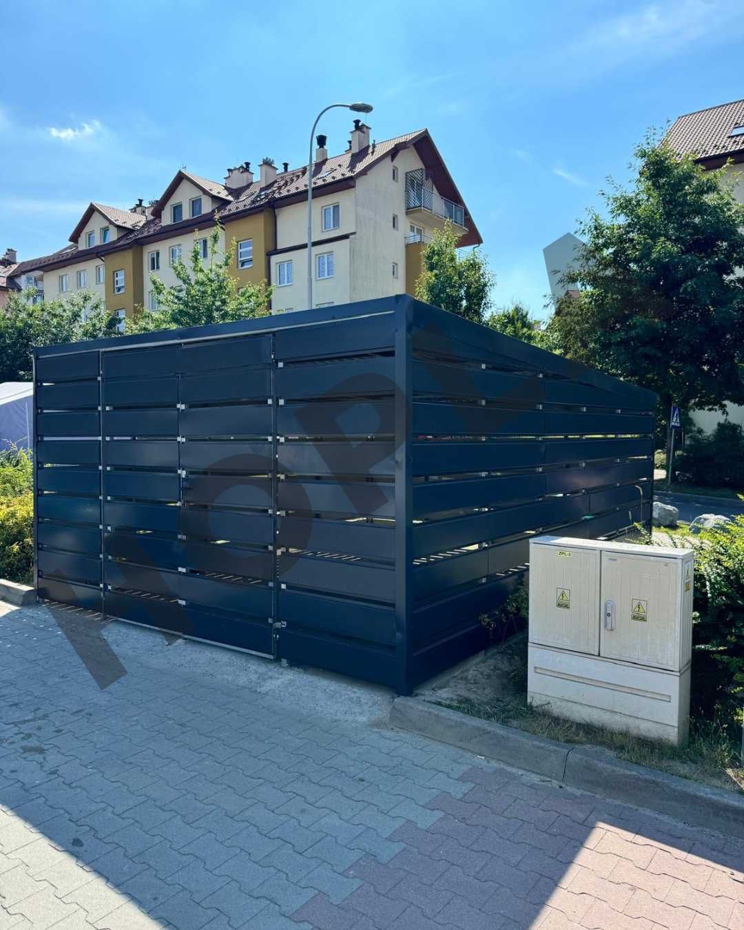 Nowoczesna wiata śmietnikowa – ażurowa – panelowa – każdy wymiar-HOPLA