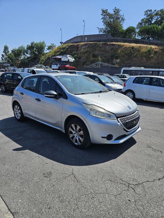 Peugeot 208 1.0 VTi de 2014 para peças