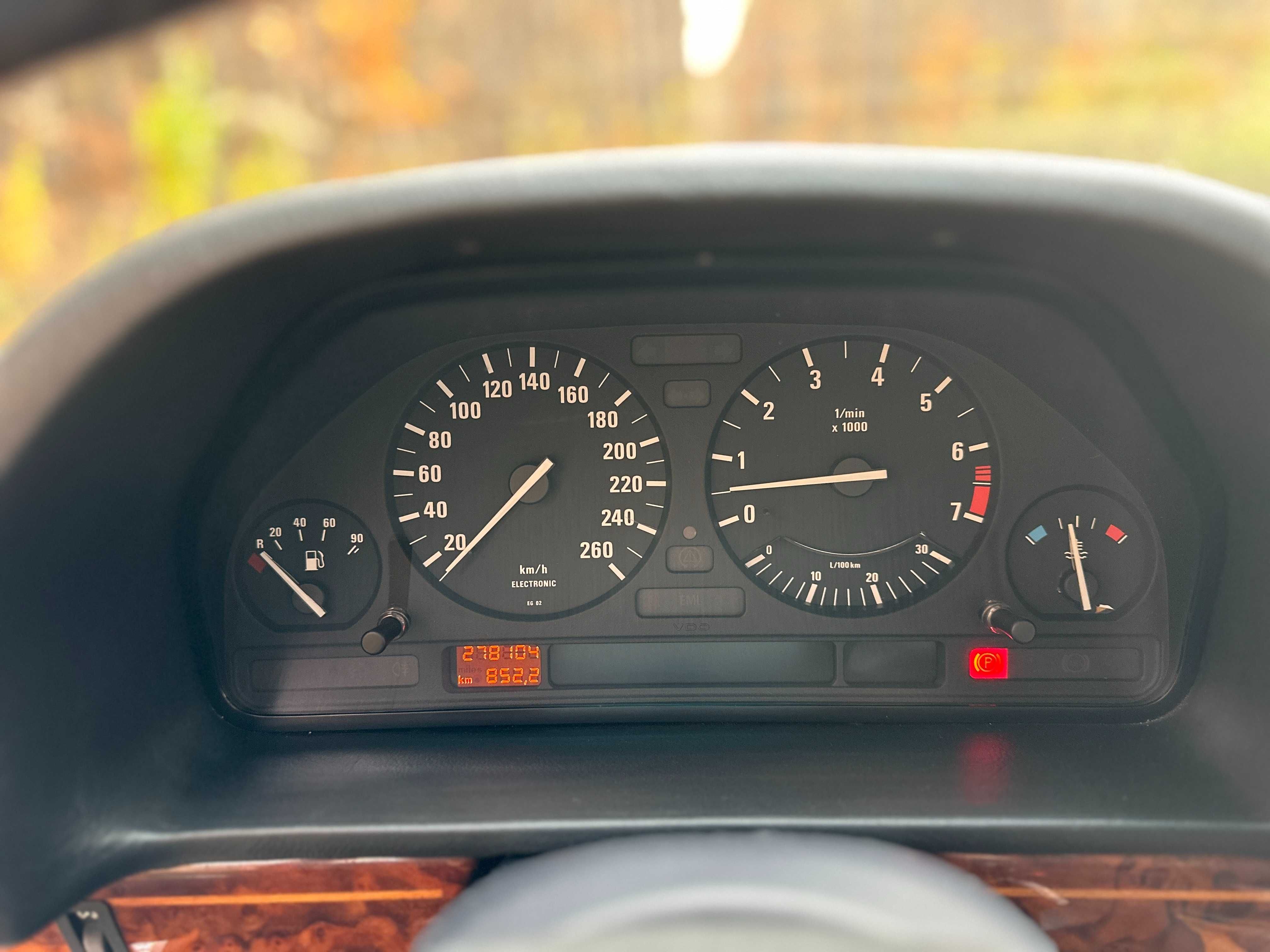 BMW Seria 7 BWM 7 E32 1994 Skóra Manual