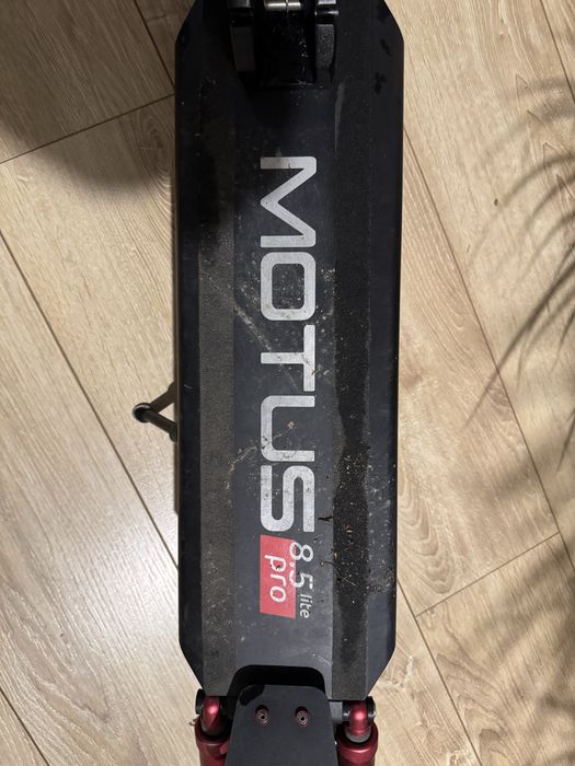 Hulajnoga Elektryczna Motus 8.5 PRO lite