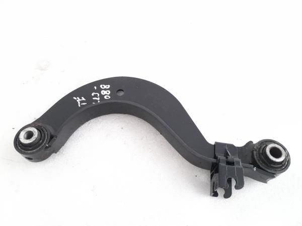 Braço de suspensão trás esquerdo VOLKSWAGEN Passat Variant (3C5)