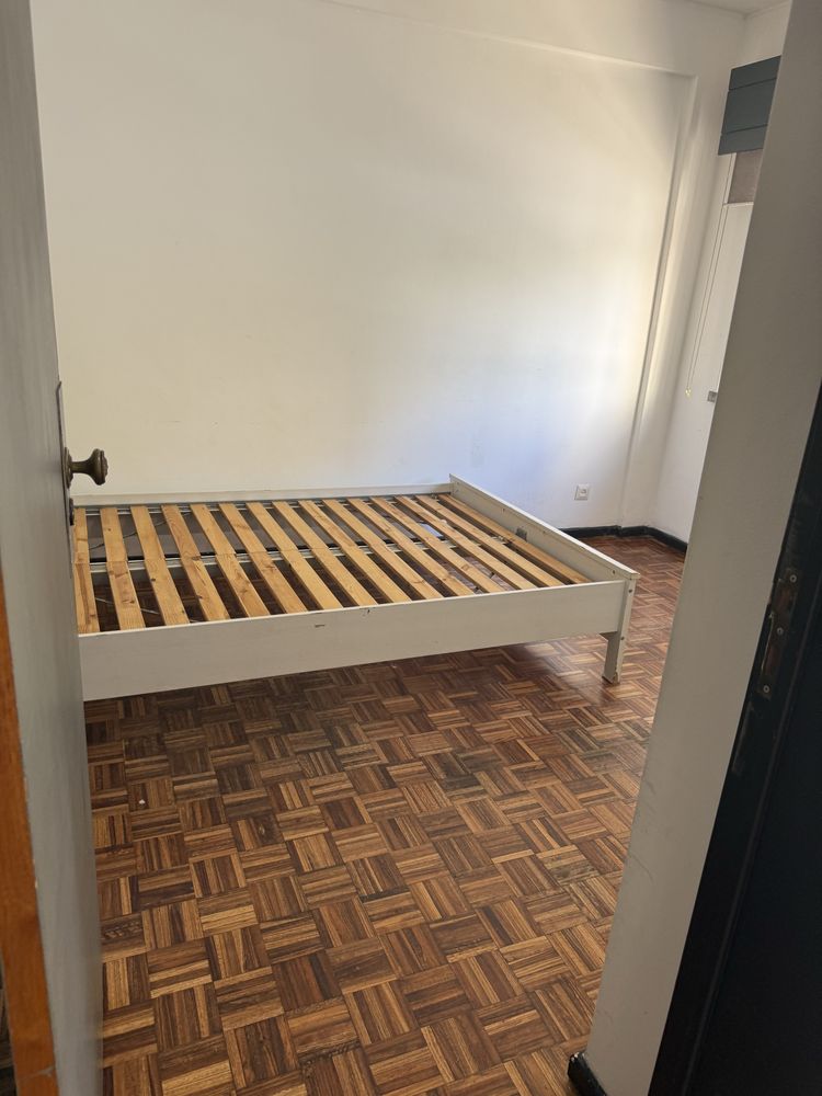 Arrendamento apartamento T1 Avenida Luis de Camões
