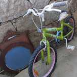 Bicicleta verde      menina
