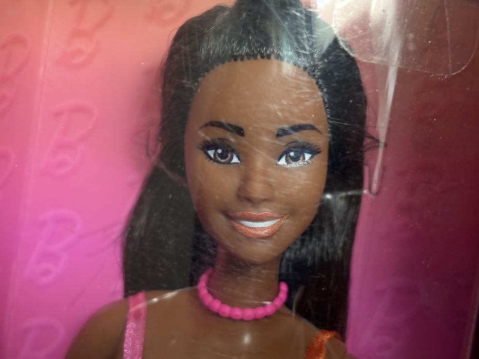 Lalka barbie fashionistas 233 pomaranczowa sukienka