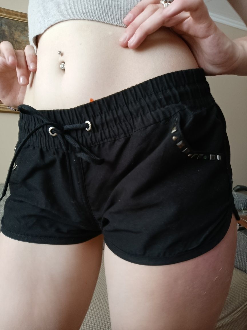 Szorty spodenki low rise shorts damskie XS 34 czarne y2k 00s 2000s aes