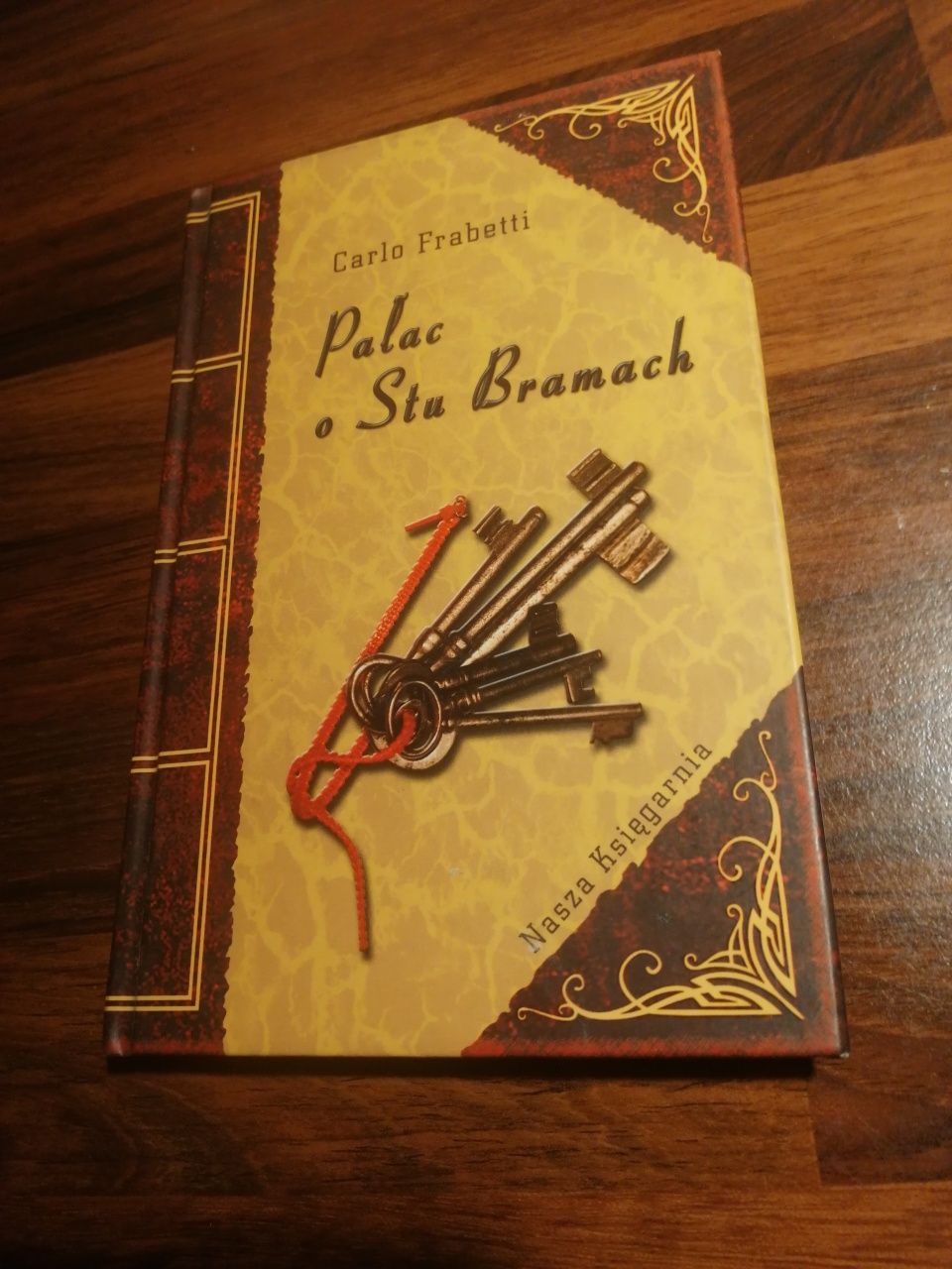 Pałac o Stu Bramach - Carlo Frabetti