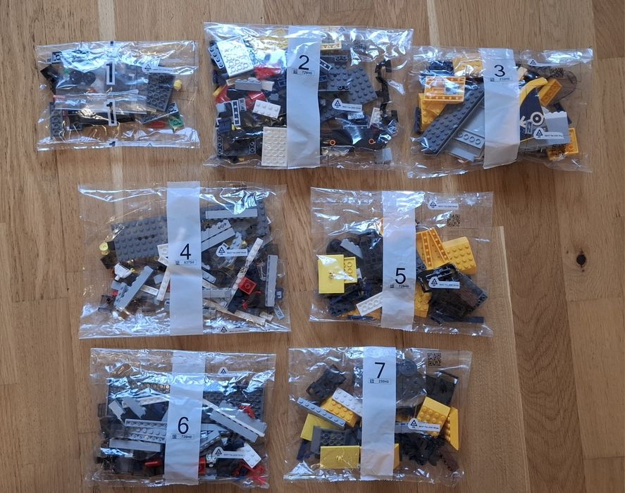 LEGO City Пасажирський поїзд 60197