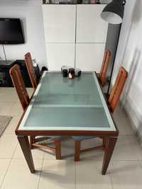 Mesa de Jantar em madeira e vidro extensível