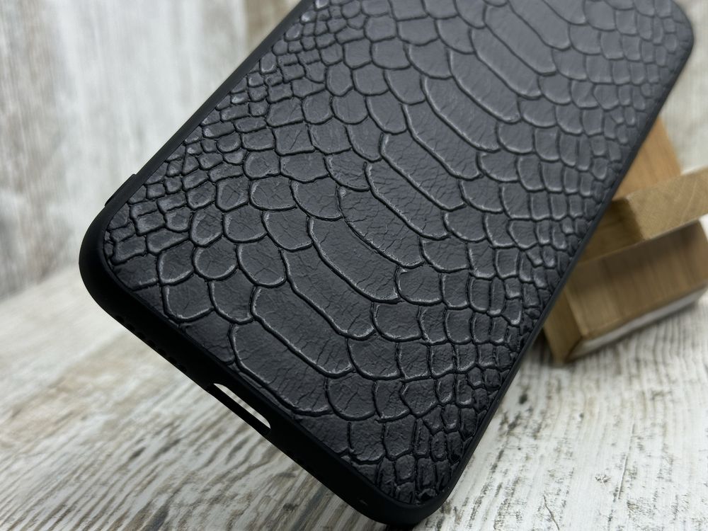 Чехол кожаный Fibra Pathon Case на iPhone 11/ 11 Pro/ 11 Pro Max