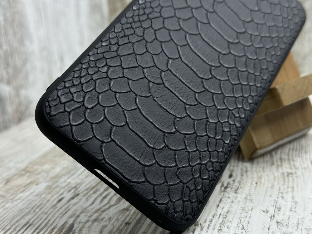 Чехол кожаный Fibra Pathon Case на iPhone 11/ 11 Pro/ 12 Pro Max Чохол