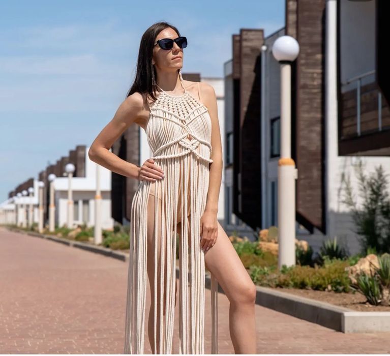 Шикарна сукня, в стилі бохо