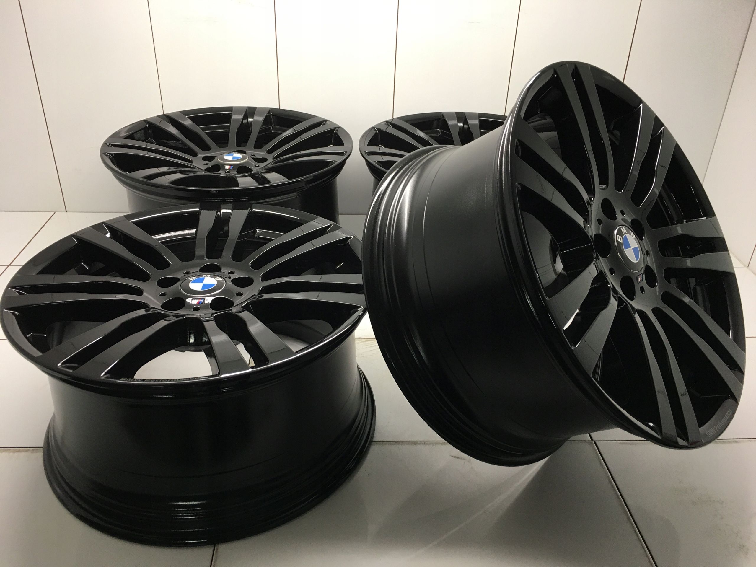 Felgi 20 BMW X5 X6 m Pakiet Performance F15 F16