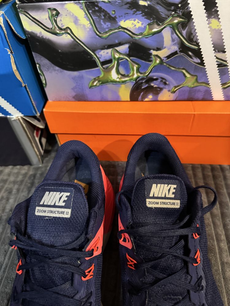 Чоловічі бігові кросівки Nike Air Zoom Structure 22 46(30см) оригінал