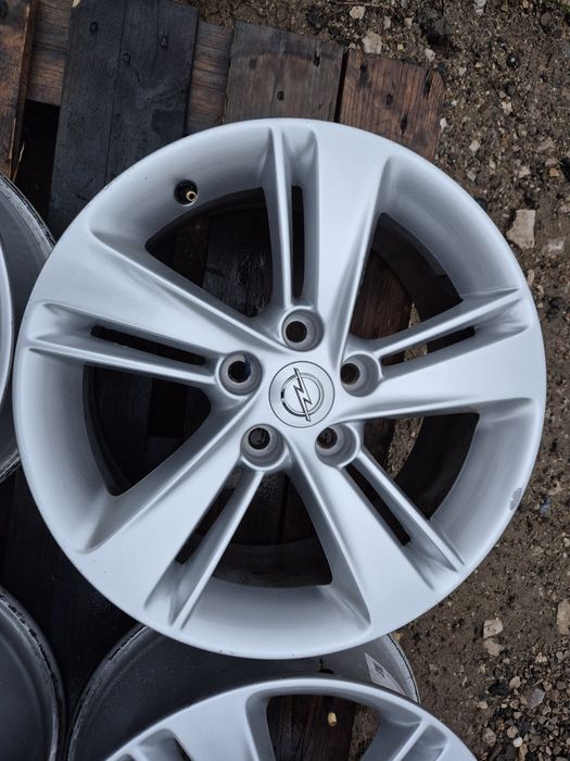 Alufelgi felgi Opel Astra Insignia Zafira 17"  5x115