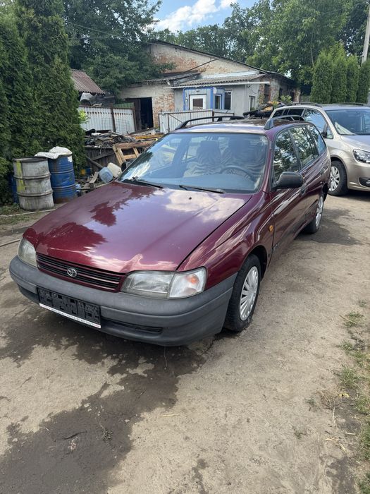 Тойота Каріна Е,TOYOTA Carina E