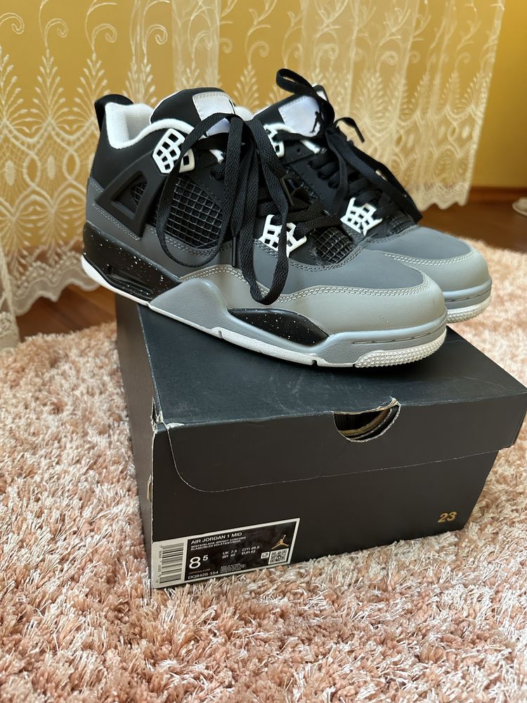 Мужские кроссовки Nike Air Jordan 4 Retro Stelth