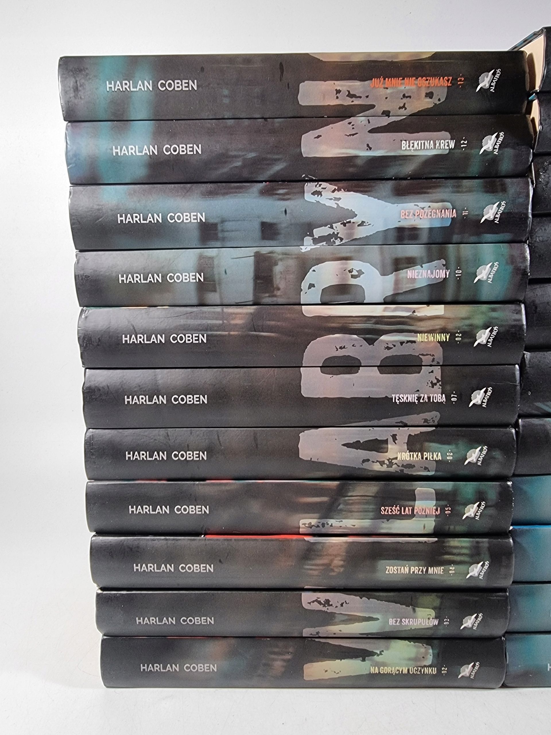 W Labiryncie Kłamstw / zestaw 22 książek / Harlan Coben