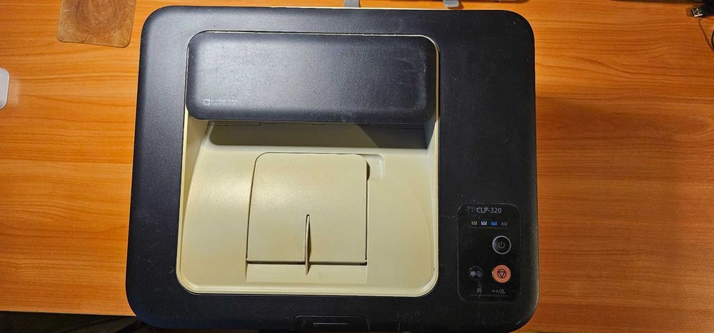 Лазерний кольоровий принтер samsung clp-320 не вмикається
