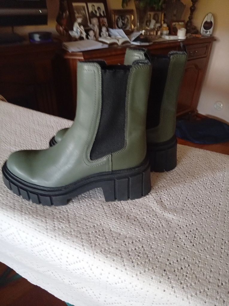 Nowe sztyblety sprzedam
