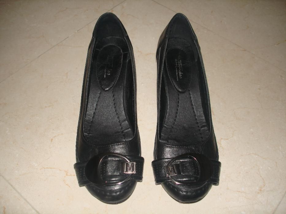 Sapatos em pele da Marca (Tapadas) n.39