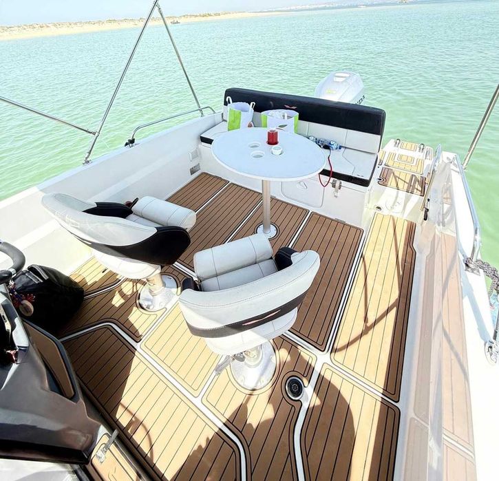 Beneteau 6.6 Barco de Recreio