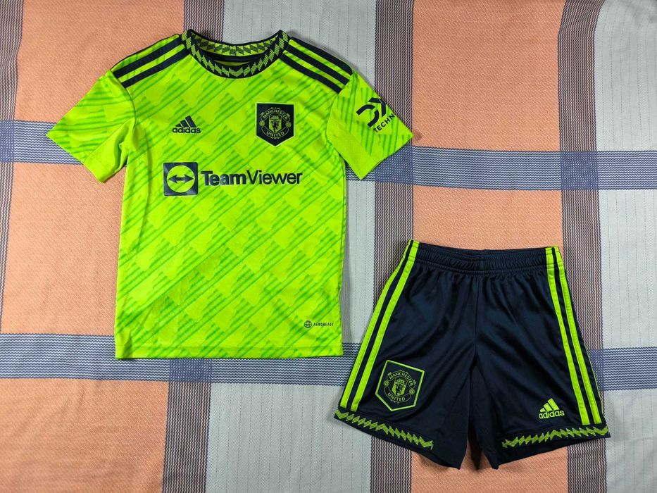 Форма футбольна дитяча ФК Манчестер Юнайтед Adidas, 7-8 років 128