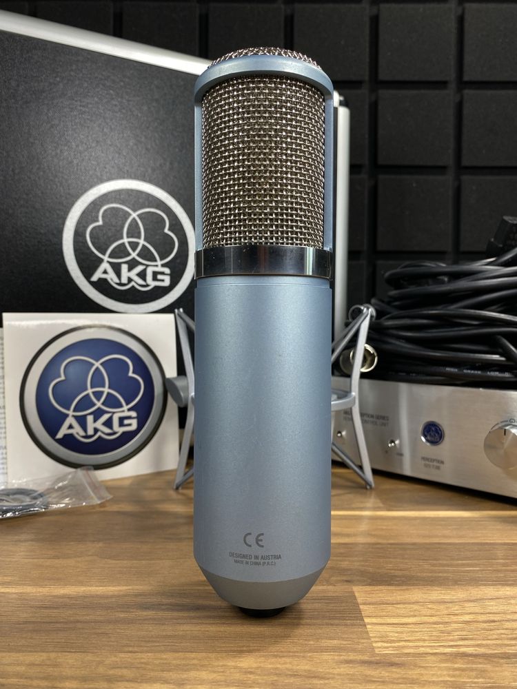 Ламповый микрофон AKG Perception 820 Tube