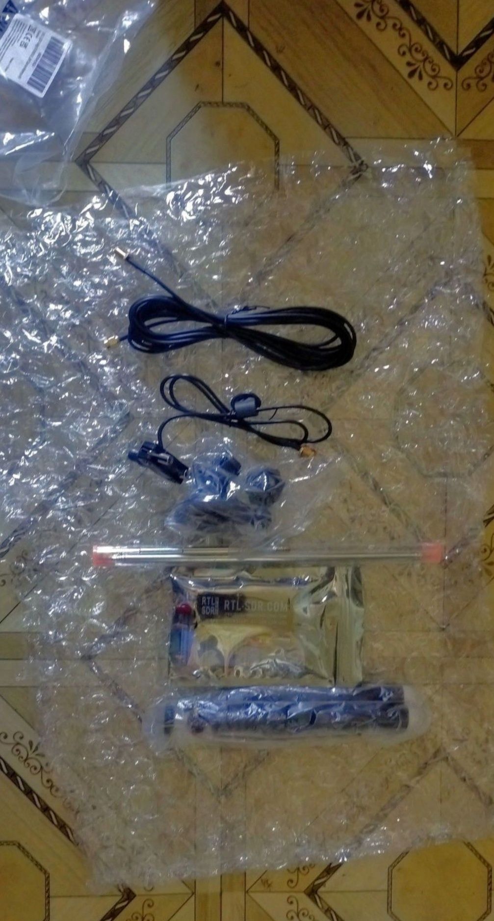 Комплект RTL-SDR V3 + антена універсальна телескопічна