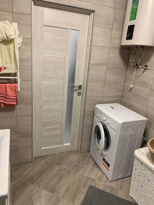 Двокімна з ремонтом. Жукова, зупинка Радужний