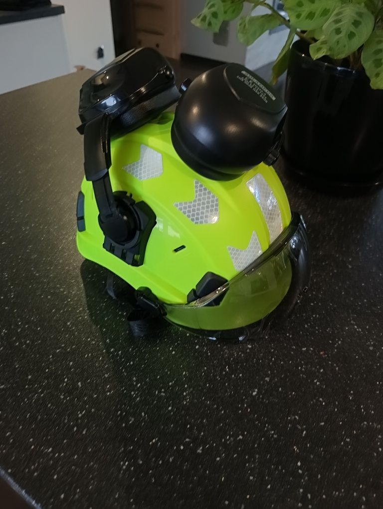 Kask ochronny BHP