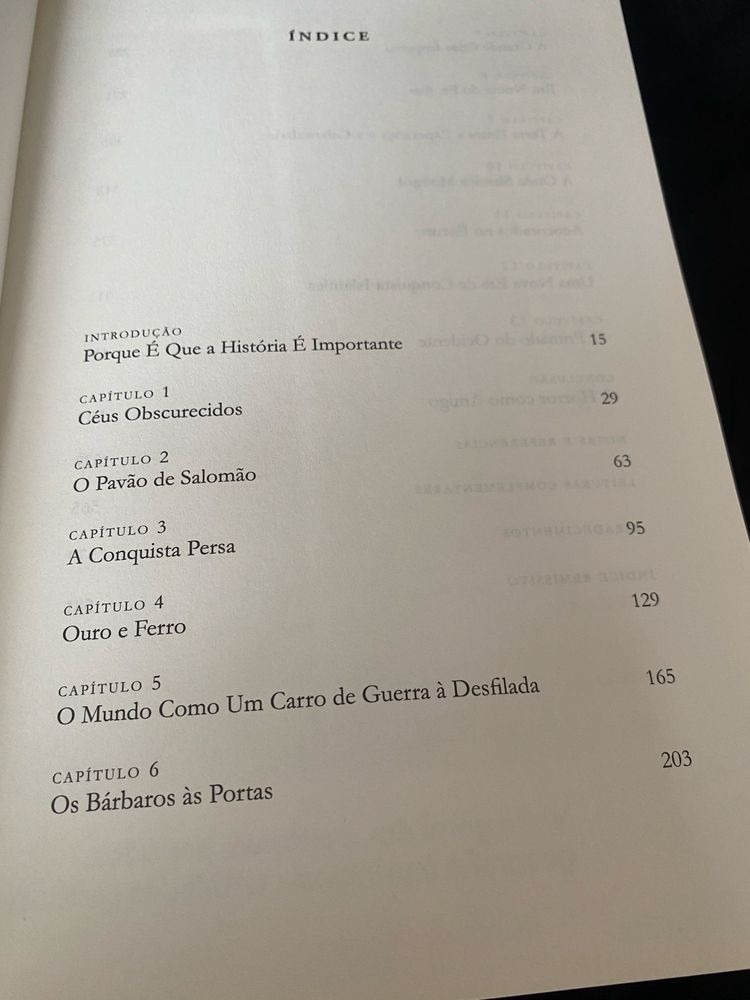 Livro “Guerra e Paz - Uma História Política do Mundo”