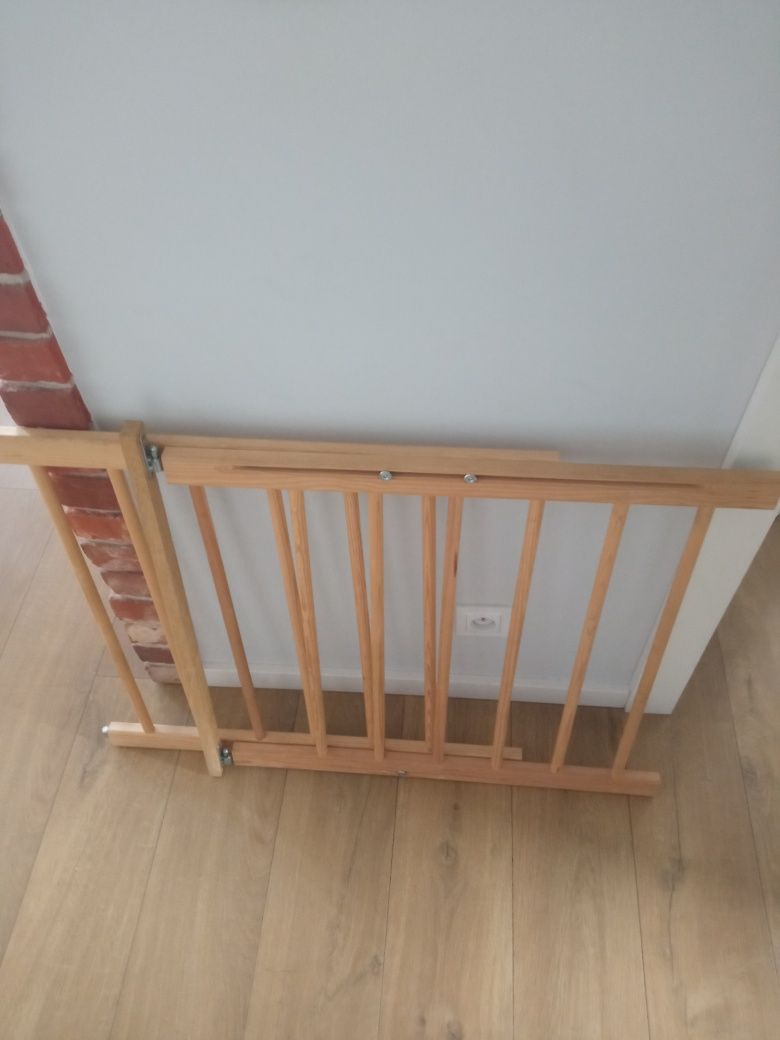 Barierka uliczka na schody regulowana