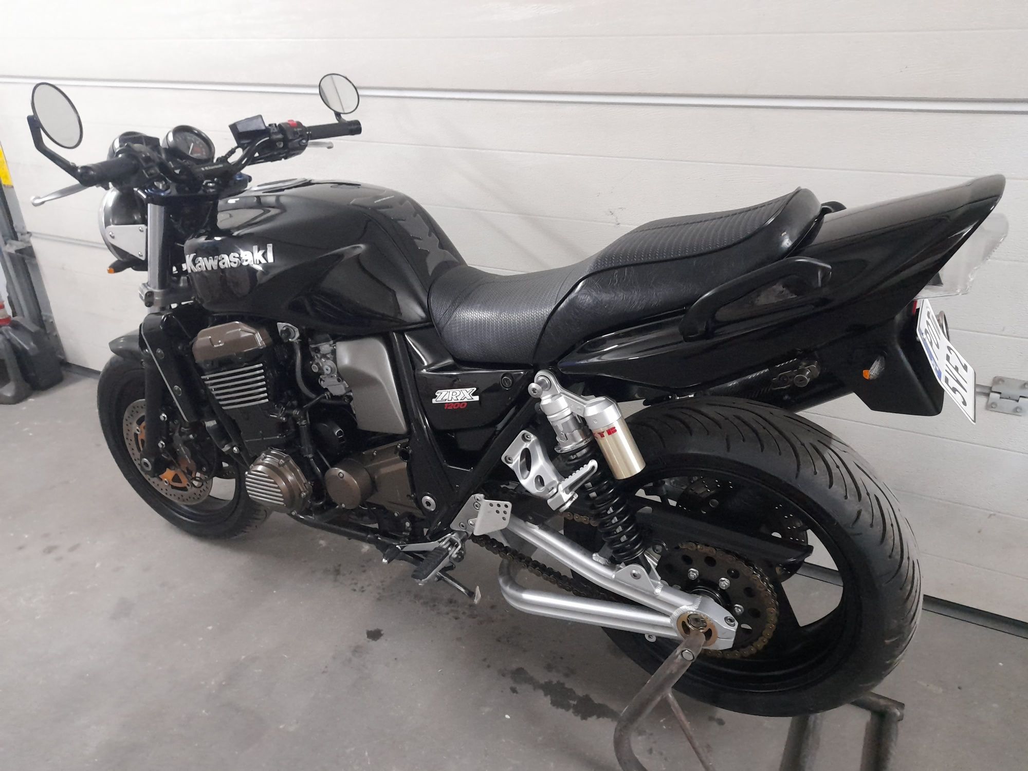 Kawasaki ZRX 1200 zadbany