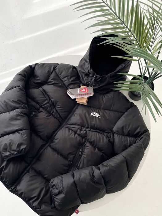 Куртка пуховик Nike Storm-Fit