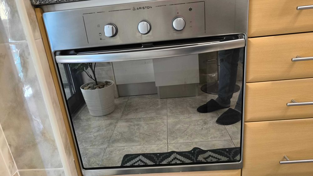 Forno elétrico Ariston