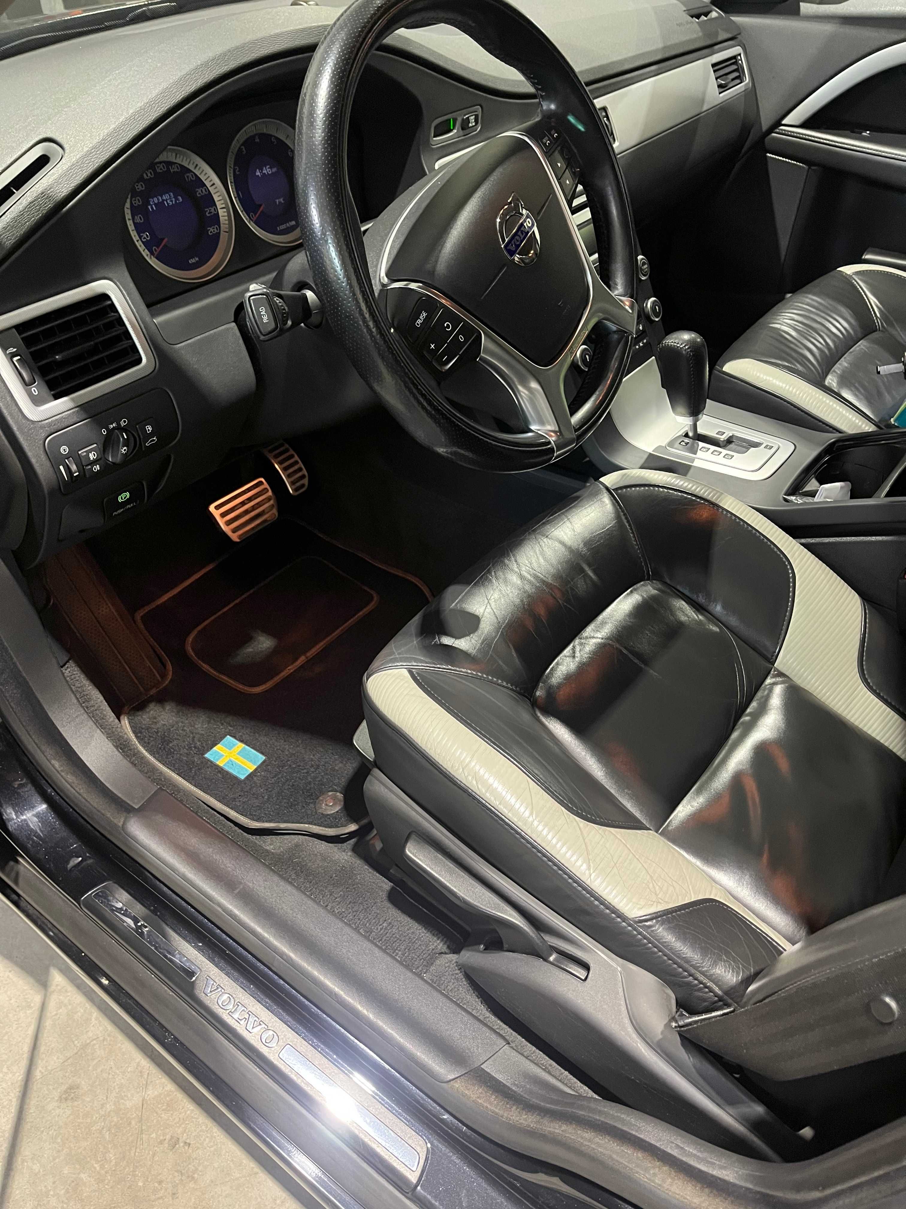 VOLVO V 70 Automat