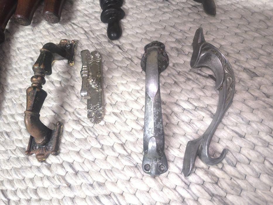 Карнизы и ножки для тумбочки винтаж