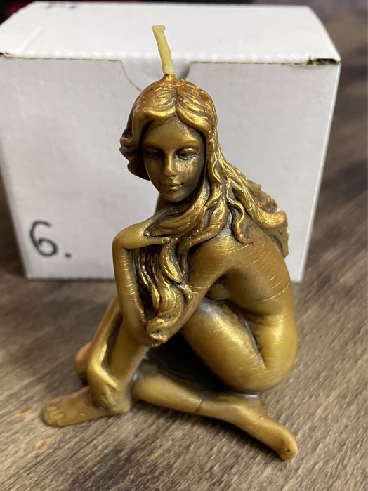 Swieca z naturalnego wosku pszczelego