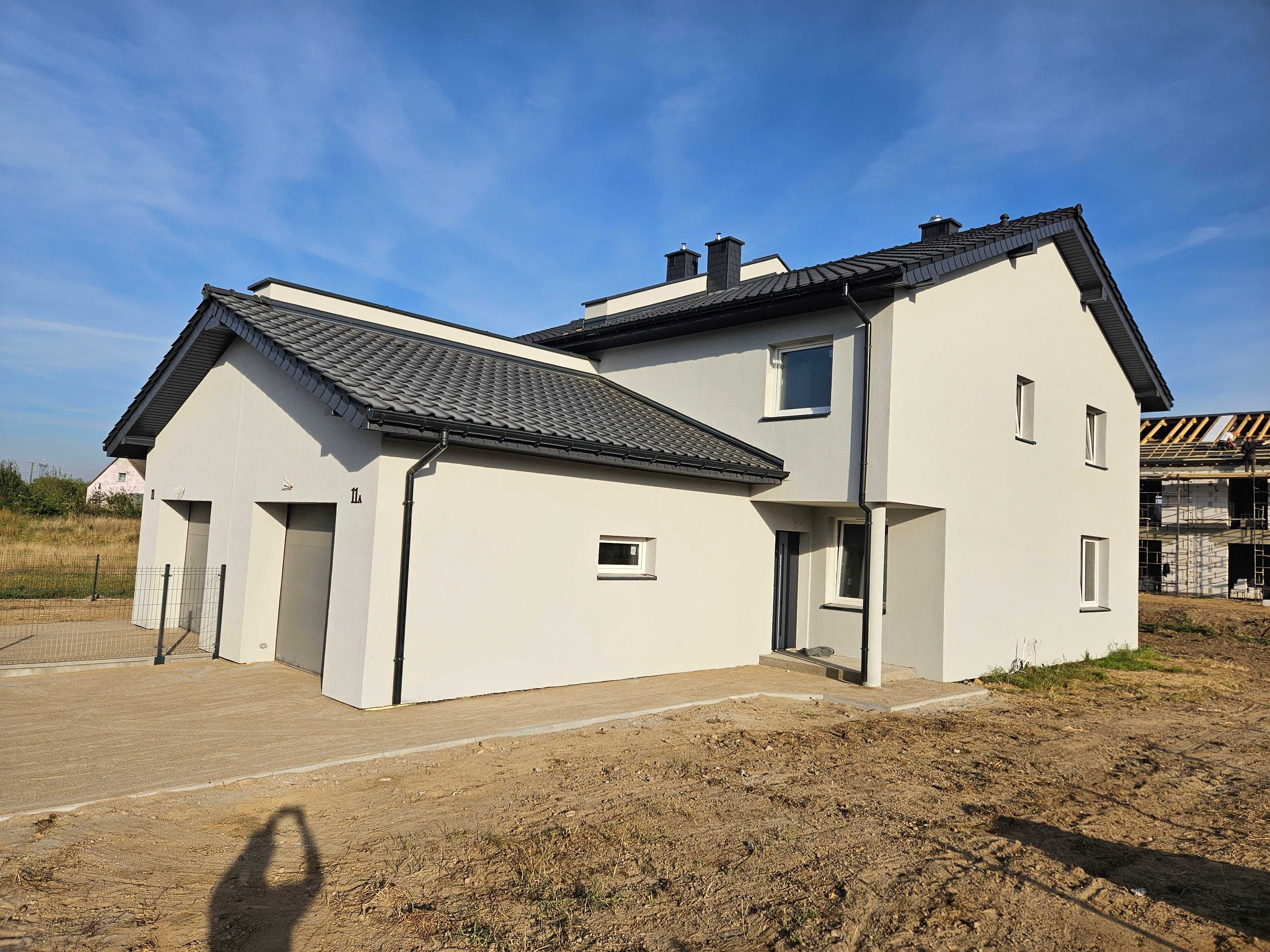 Dom   135 m2 , 500m działka, duży garaż