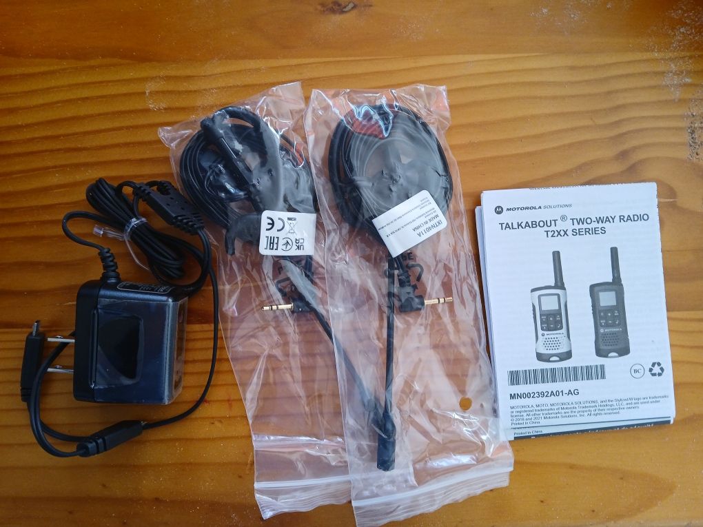Walkie talkies novos, da marca motorola