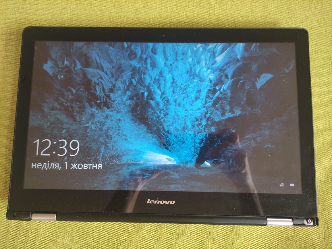 Lenovo Yoga (i5-5200/FullHD IPS сенсорний екран/GeForce 2Gb/8GB DDR3)