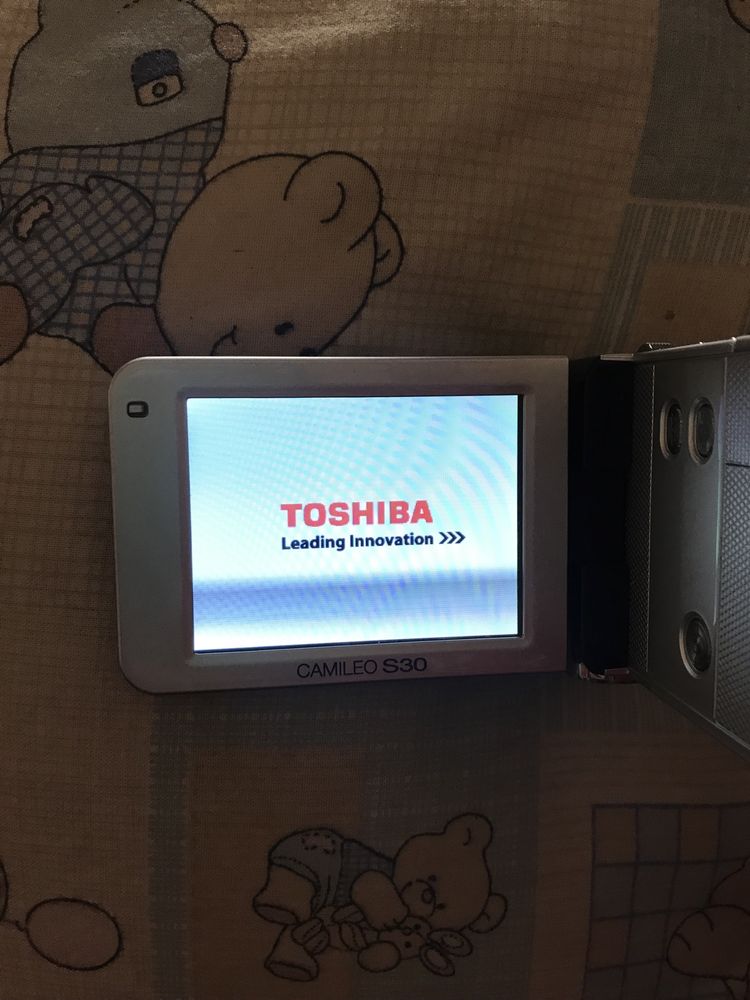 Відеокамера Toshiba Camileo S30